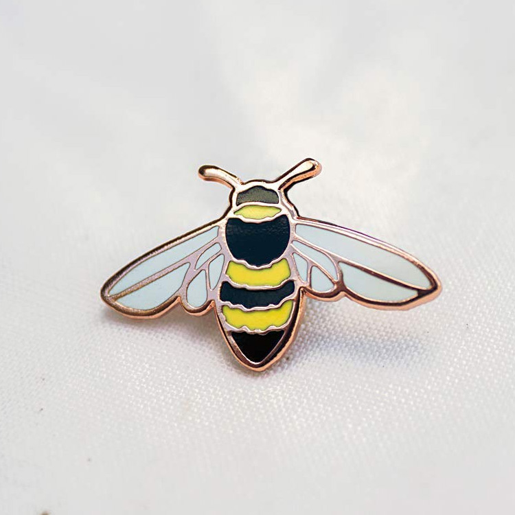 Anpassad Honey Bee Emalj Pin Butterfly Lapel Pin Badge